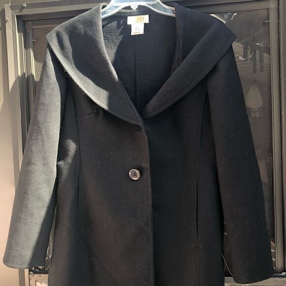 Talbots Jackets & Blazers - Talbots 100% Wool coat 